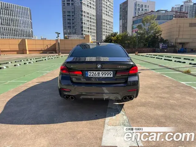 BMW 5 Series 2022 — Photo 4/20
