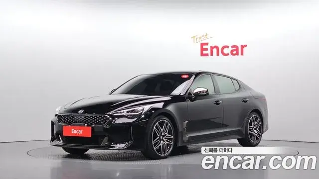 Kia Stinger 2021 — Photo 1/20