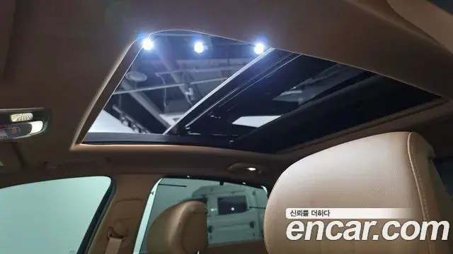 Genesis Electrified G80 2024 — Photo 19/20