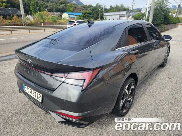 Hyundai Avante 2021 — ფოტო 1/20