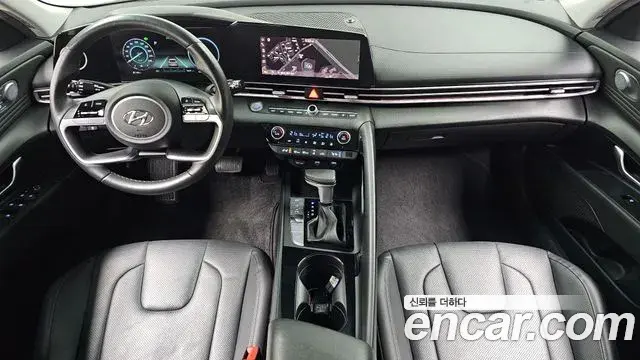 Hyundai Avante 2020 — Photo 7/20