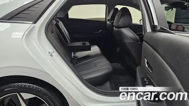 Hyundai Avante 2020 — Photo 11/20