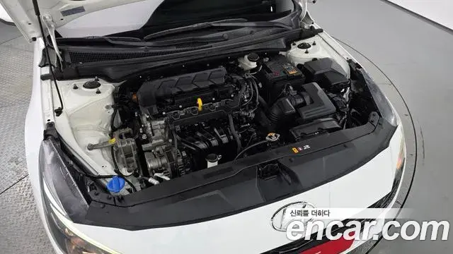 Hyundai Avante 2021 — Photo 6/20