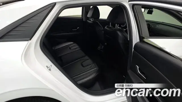 Hyundai Avante 2021 — Photo 12/20