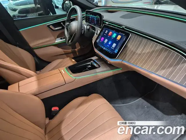 Mercedes-Benz E-Class 2026 — ფოტო 20/20