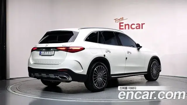 Mercedes-Benz GLC-Class 2024 — Фото 2/20
