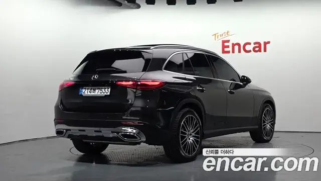 Mercedes-Benz GLC-Class 2025 — Photo 2/20