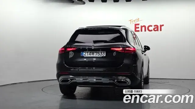 Mercedes-Benz GLC-Class 2025 — Photo 4/20