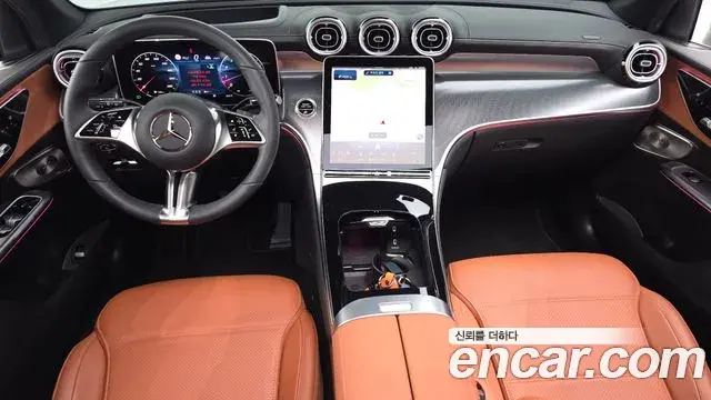 Mercedes-Benz GLC-Class 2025 — Photo 7/20