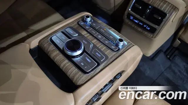 Kia The K9 2022 — Photo 19/20