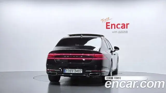 Genesis G90 2022 — Photo 4/20