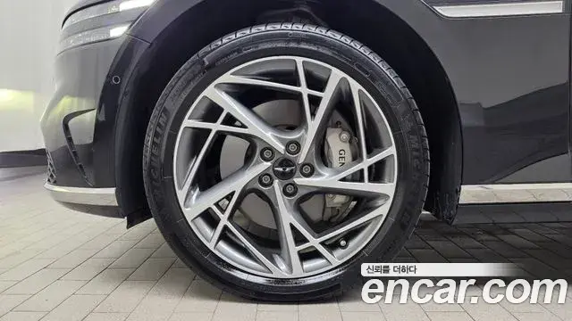 Genesis G90 2022 — Photo 5/20