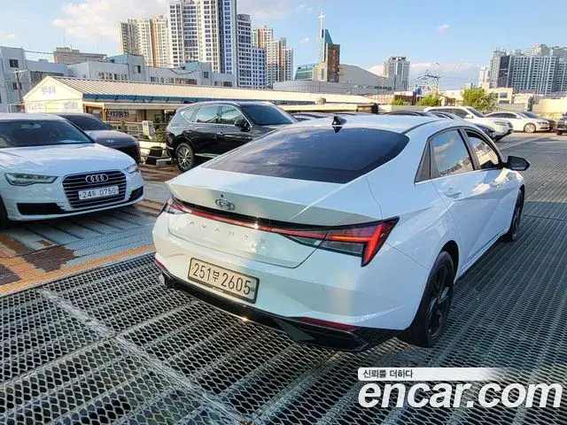 Hyundai Avante 2020 — Photo 5/20