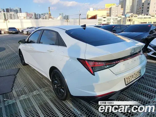 Hyundai Avante 2020 — Photo 7/20