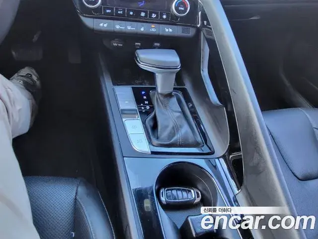 Hyundai Avante 2020 — Photo 16/20