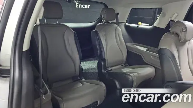 Kia Carnival 2024 — Photo 11/20