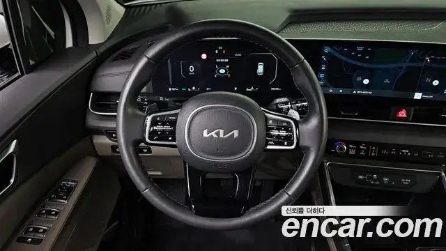 Kia Carnival 2024 — Photo 14/20