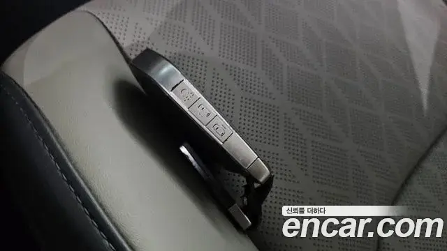 Kia Carnival 2024 — Photo 18/20