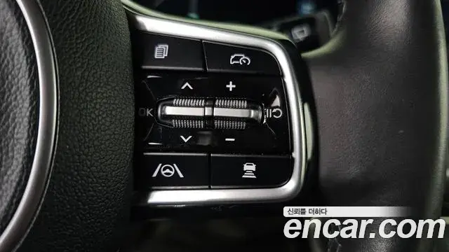 Kia Carnival 2024 — Photo 19/20
