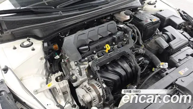 Hyundai Avante 2022 — Photo 5/20