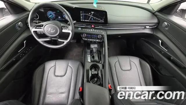 Hyundai Avante 2022 — Photo 9/20