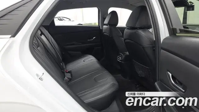 Hyundai Avante 2022 — Photo 11/20