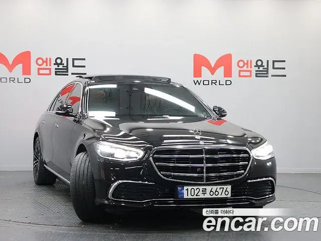 Mercedes-Benz S-Class 2023 — Photo 2/20