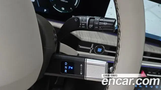 Hyundai Santa Fe 2024 — Photo 9/20
