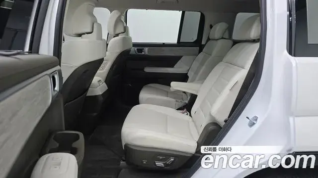 Hyundai Santa Fe 2024 — Photo 12/20