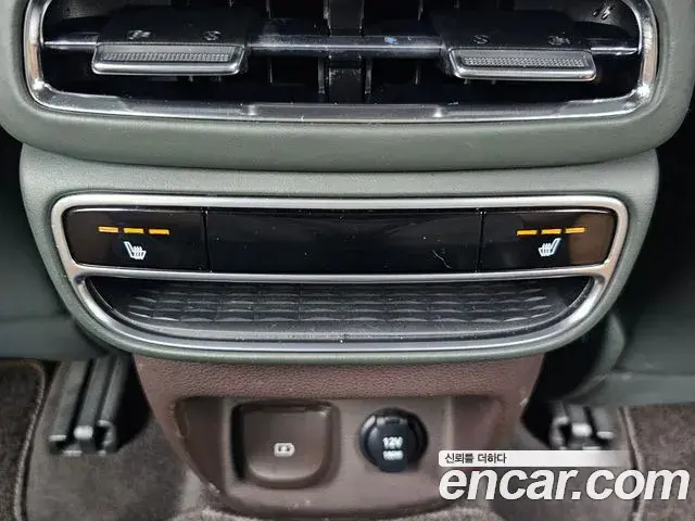 Genesis GV80 2020 — Photo 16/20
