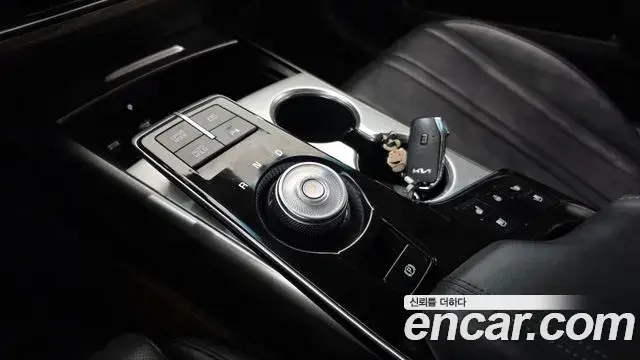 Kia K8 2021 — Photo 9/20