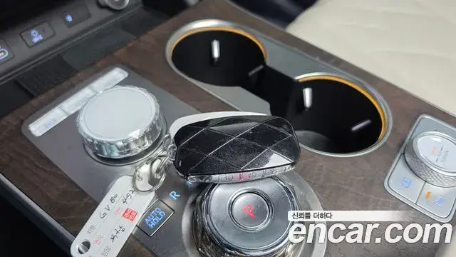 Genesis GV80 2024 — Photo 16/20