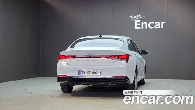 Hyundai Avante 2022 — Photo 4/20