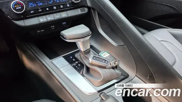 Hyundai Avante 2022 — Photo 9/20