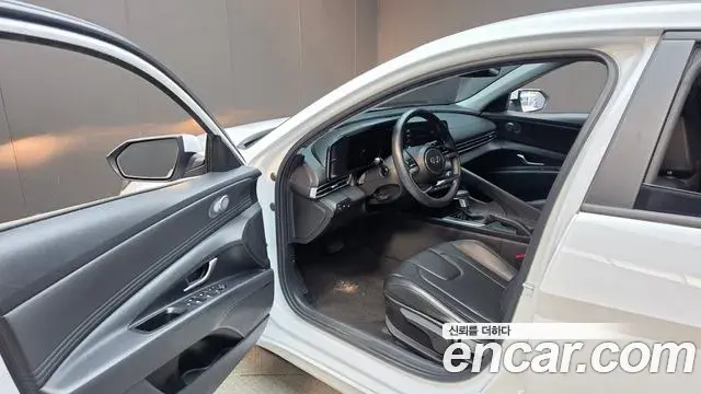 Hyundai Avante 2022 — Photo 10/20