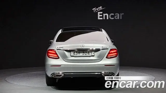 Mercedes-Benz E-Class 2019 — Фото 4/20