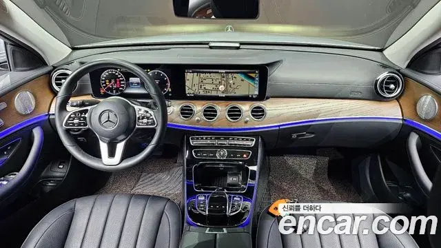 Mercedes-Benz E-Class 2019 — Фото 7/20