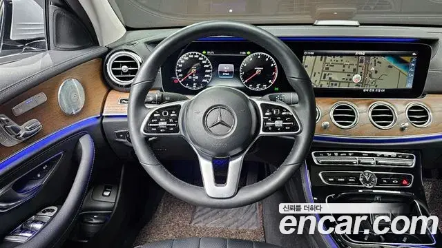 Mercedes-Benz E-Class 2019 — Фото 14/20