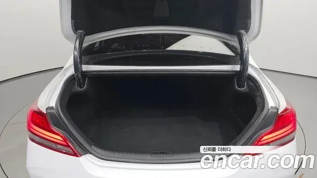 Genesis G70 2018 — Şəkil 19/20