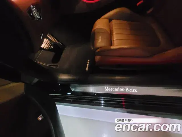 Mercedes-Benz E-Class 2019 — ფოტო 11/20