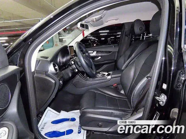 Mercedes-Benz GLC-Class 2019 — ფოტო 15/20