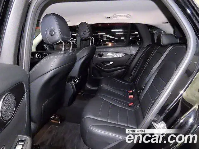 Mercedes-Benz GLC-Class 2019 — ფოტო 16/20