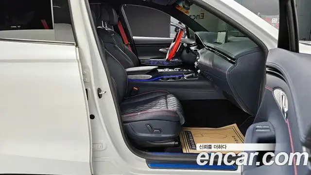 Genesis GV70 2023 — Photo 14/20