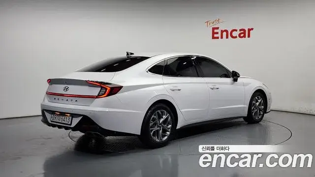 Hyundai Sonata Hybrid 2020 — ფოტო 7/20