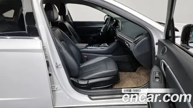 Hyundai Sonata Hybrid 2020 — ფოტო 4/20