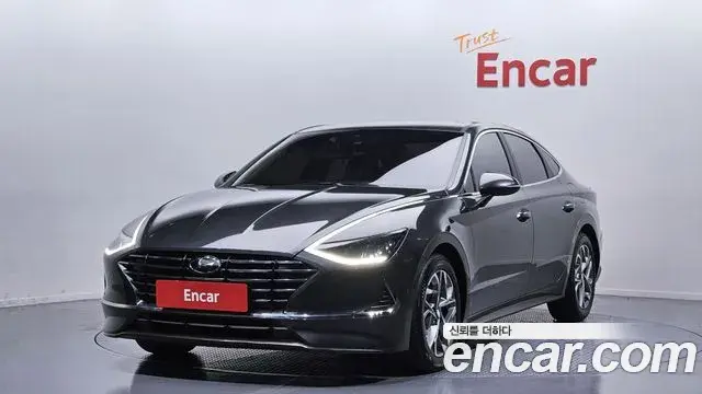 Hyundai Sonata Hybrid 2021 — Photo 8/20