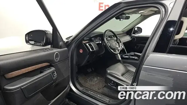 Land Rover Discovery 5 2019 — ფოტო 4/20