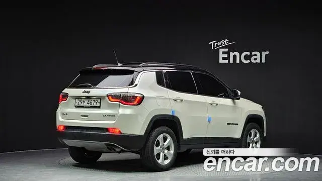 Jeep Compass 2019 — Фото 2/20