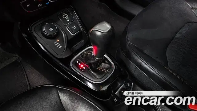 Jeep Compass 2019 — Фото 9/20