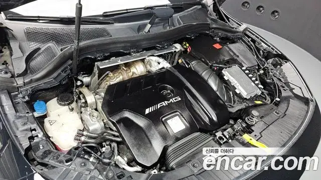 Mercedes-Benz GLA-Class 2021 — ფოტო 13/20